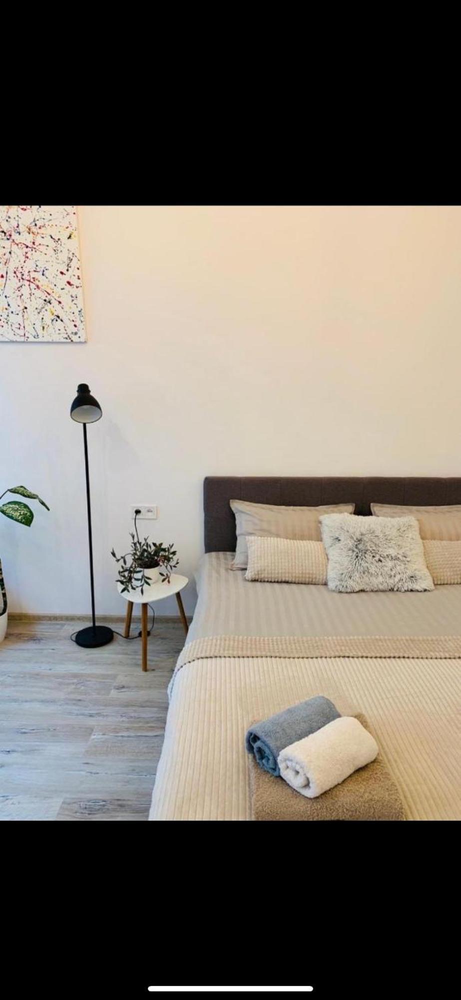 Apartment Vip Virmenska Street Львів Екстер'єр фото