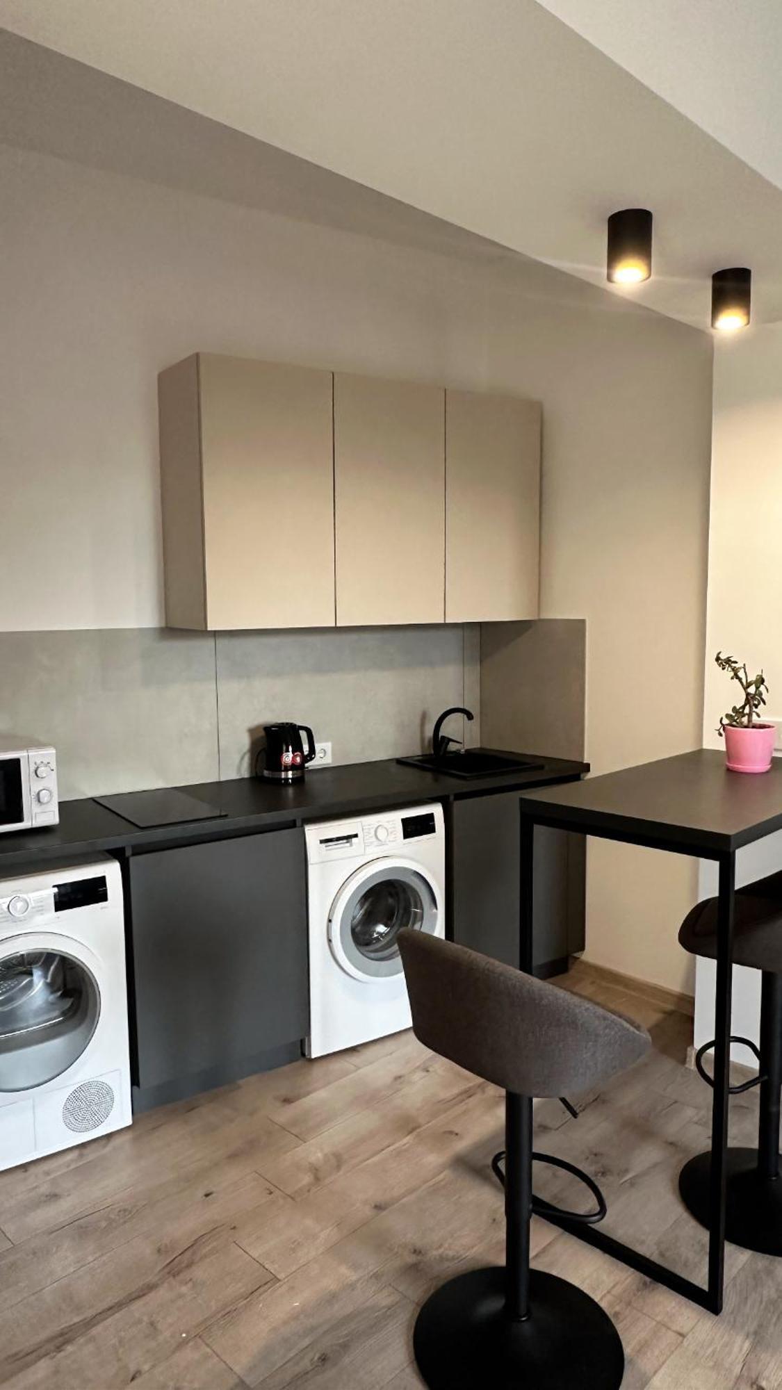 Apartment Vip Virmenska Street Львів Екстер'єр фото